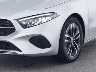 Mercedes-Benz Classe A Automatic Progressive Advanced Argento usata Magenta