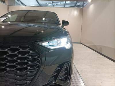 Audi Q3 35 TDI S tronic Identity Black S line Sportback Nero usata Magenta
