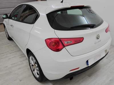 Alfa Romeo Giulietta 1.4 Turbo 105 CV Progression Bianco usata Gerenzano
