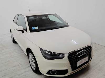 Audi A1 1.6 TDI Attraction Bianco usata Gerenzano