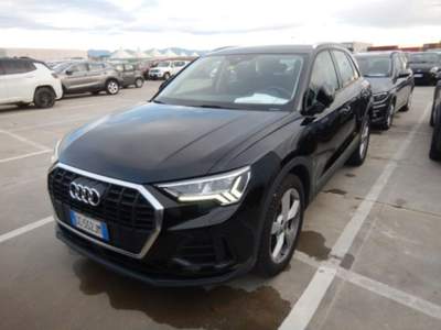 Audi Q3 35 TDI S tronic Business Nero usata San Vito dei Normanni
