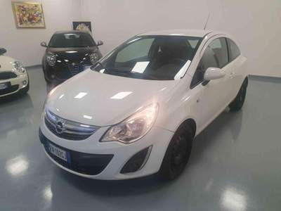 Opel Corsa 1.4 16V 3 porte Bianco usata Longarone