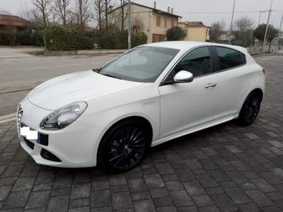 Alfa Romeo Giulietta 2.0 JTDm-2 140 CV Distinctive Bianco usata Piombino Dese