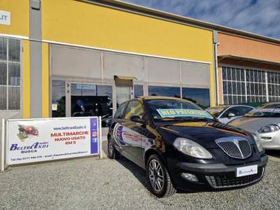 Lancia Ypsilon 1.3 MJT 69 Cv Platino Nero usata BUSCA