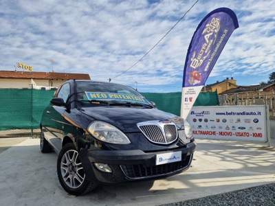 Lancia Ypsilon 1.3 MJT 69 Cv Platino Nero usata BUSCA