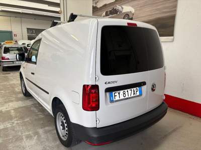 Volkswagen Caddy 2.0 TDI KM 8300 VERI Bianco usata Montano Lucino