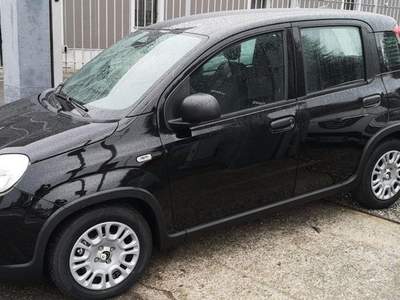 Fiat Panda 1.0 Hybrid Pandina Km0 PROMO FINANZIAMENTO Nero usata Corbetta