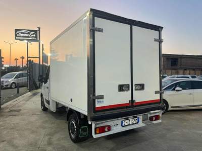 Renault Master Furgone isotermico con gruppo frigorifero 2.3 Bianco usata Giugliano in Campania