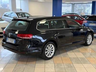 Volkswagen Passat 2.0 TDI DSG Business BlueMotion Tech Nero usata Stradella