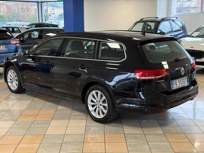Volkswagen Passat 2.0 TDI DSG Business BlueMotion Tech Nero usata Stradella