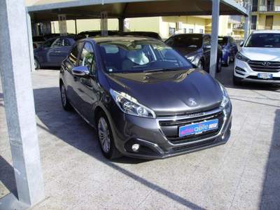 Peugeot 208 PureTech 82 5 porte Style Grigio usata Giarre