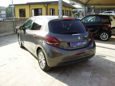 Peugeot 208 PureTech 82 5 porte Style Grigio usata Giarre