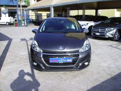 Peugeot 208 PureTech 82 5 porte Style Grigio usata Giarre