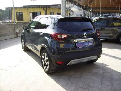 Renault Captur dCi 8V 90 CV EDC Initiale Paris Grigio usata Giarre