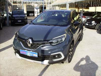 Renault Captur dCi 8V 90 CV EDC Initiale Paris Grigio usata Giarre