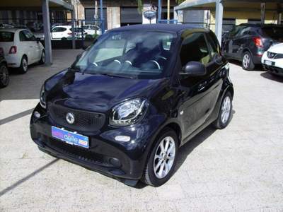 Smart ForTwo 1000 52 kW MHD coupé passion Nero usata Giarre
