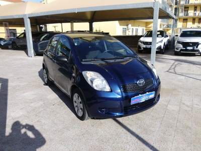 Toyota Yaris 1.3 5 porte Sol Blu/Azzurro usata Giarre