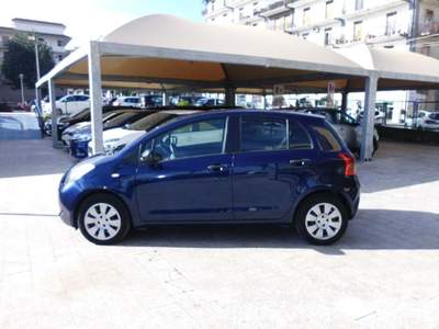 Toyota Yaris 1.3 5 porte Sol Blu/Azzurro usata Giarre