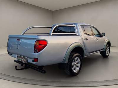 Mitsubishi L200 2.5 DI-D/136CV Double Cab Invite Grigio usata Tertenia