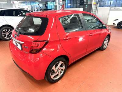 Toyota Yaris 1.5 Hybrid 5 Pt. Auto. *NEOPATENTATI* Rosso usata MILANO