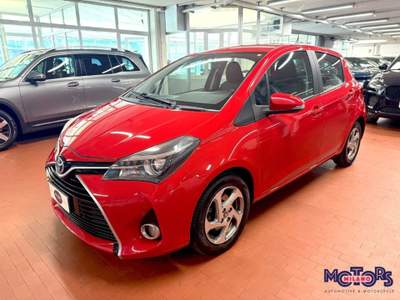 Toyota Yaris 1.5 Hybrid 5 Pt. Auto. *NEOPATENTATI* Rosso usata MILANO