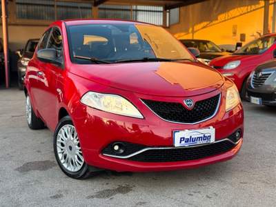 Lancia Ypsilon 1.2 69 CV 5 porte GPL Ecochic Gold Rosso usata Qualiano