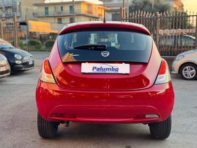 Lancia Ypsilon 1.2 69 CV 5 porte GPL Ecochic Gold Rosso usata Qualiano