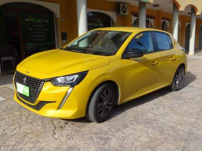 Peugeot 208 1.2 75 CV ACTIVE Giallo usata Quartu Sant'Elena