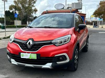 Renault Captur dCi 8V 90 CV EDC Start&Stop Energy Bose Rosso usata Siracusa