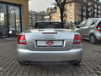 Audi A4 Cabriolet 3.0 V6 aut. Argento usata MELEGNANO