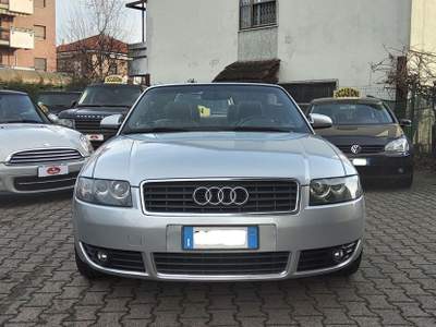 Audi A4 Cabriolet 3.0 V6 aut. Argento usata MELEGNANO