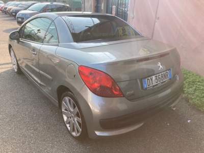 Peugeot 207 1.6 VTi 120CV CC Féline Grigio usata CONCESIO