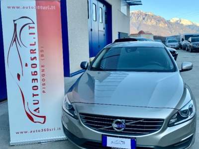 Volvo V60 D4 Geartronic R-design Momentum Grigio usata Pisogne