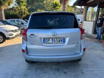 Toyota RAV4 Crossover 2.2 D-Cat 177 CV Luxury Argento usata Caltagirone