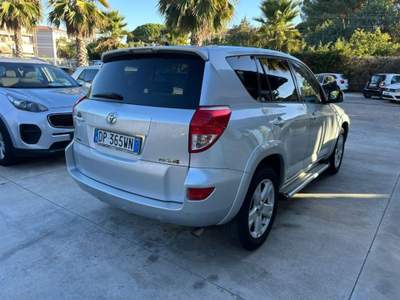 Toyota RAV4 Crossover 2.2 D-Cat 177 CV Luxury Argento usata Caltagirone