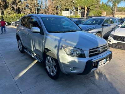 Toyota RAV4 Crossover 2.2 D-Cat 177 CV Luxury Argento usata Caltagirone