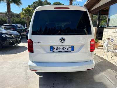 Volkswagen Caddy 2.0 TDI 102 CV 7 P.ti Bianco usata Caltagirone