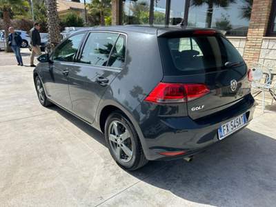 Volkswagen Golf 1.6 TDI 110 CV 5p. Grigio usata Caltagirone