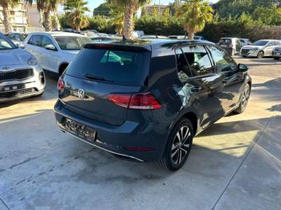 Volkswagen Golf 1.6 TDI 115 CV 5p. IQ Drive Grigio usata Caltagirone