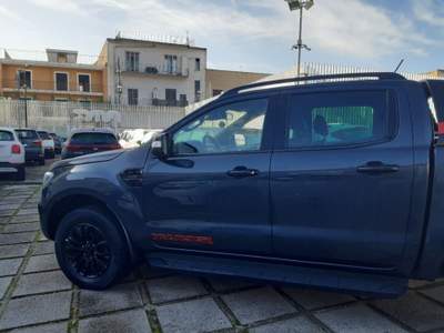 Ford Ranger 2.0 TDCi aut. 213CV DC Wildtrak 5 posti Grigio usata Pompei