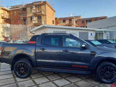 Ford Ranger 2.0 TDCi aut. 213CV DC Wildtrak 5 posti Grigio usata Pompei