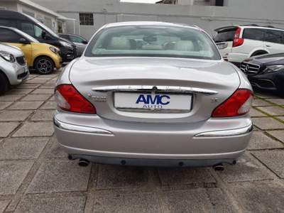 Jaguar X-Type 2.5 V6 24V cat Executive Grigio usata Pompei