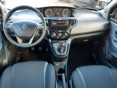 Lancia Ypsilon 1.2 69 CV 5 porte Gold Blu/Azzurro usata Pompei