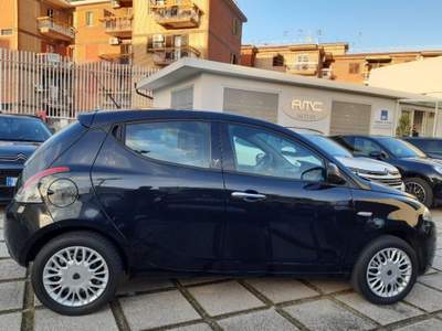 Lancia Ypsilon 1.2 69 CV 5 porte Gold Blu/Azzurro usata Pompei