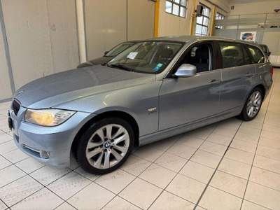 BMW Serie 3 320d X dRIVE cat Touring Attiva  UNICO PROPRIETARIO Argento usata COLOGNO MONZESE