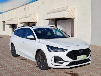 Ford Focus 1.0 EcoBoost Hybrid 125 CV SW ST-Line X Bianco usata Sassari