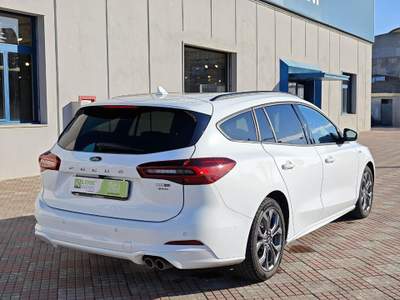 Ford Focus 1.0 EcoBoost Hybrid 125 CV SW ST-Line X Bianco usata Sassari