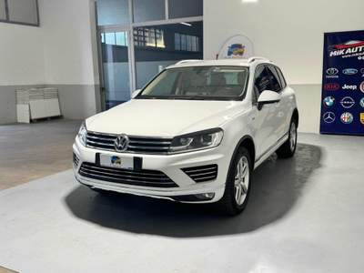 Volkswagen Touareg 3.0 TDI 204 CV tiptronic Executive GANCIOTRAINO Bianco usata Verona