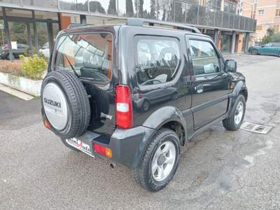 Suzuki Jimny 1.3i 16V cat 4WD "SPECIAL" *uniproprietario* Nero usata Pianoro