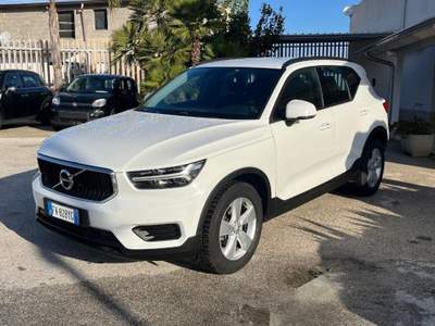 Volvo XC40 D3 AWD Geartronic Bianco usata Alcamo